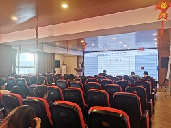 Z6尊龙凯时小贷组织开展合同业务培训工作